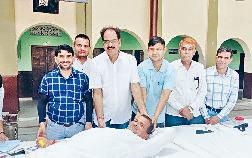 रक्तदान शिविर में 40 युवाओं ने कमाया पुण्य