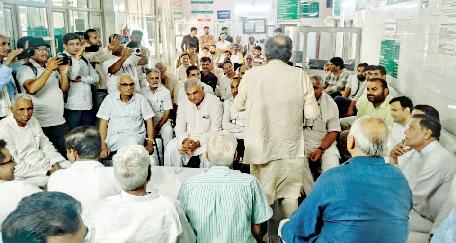 राहुल गांधी के हाथ मजबूत करेंः बिरेंद्र सिंह