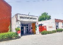गिफ्ट की एंबुलेंस जमालपुर शिफ्ट, सीएमओ अनजान