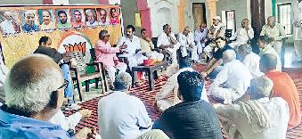 युवा भाजपा नेता ने सुनीं समस्याएं