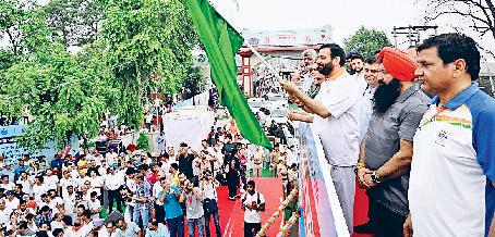 476 लोगों ने योग मैराथन कुरुक्षेत्र में लिया हिस्सा