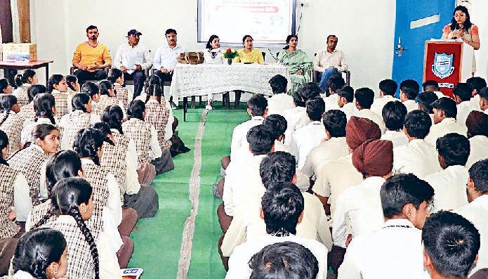 अमृत सरोवर योजना साबित हो रही कारगर, बढ़ रहा भूमिगत जलस्तर