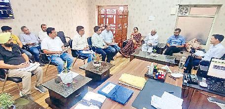 विकास कार्यों को लेकर नगर निगम के अधिकारियों की बैठक का आयोजन यमुना नहर किनारे रिवर फ्रंट बनाना ड्रीम प्रोजेक्टः अरोड़ा