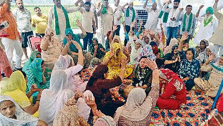 करनाल रिंग रोड पर रास्ते की मांग पूरी, धरना खत्म