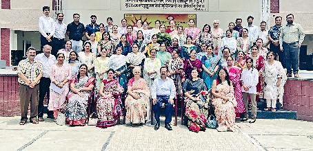 नई शिक्षा नीति छात्रों के विकास को देती है प्राथमिकता