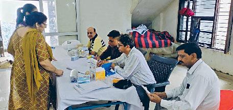 70 रोगियों को विशेषज्ञों ने दिए व्यायाम के टिप्स