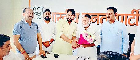 दाखिले के लिए ऑनलाइन प्रक्रिया जारी