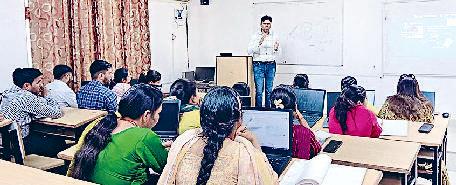 विशेषज्ञों ने कार्यशालाओं से किया ज्ञान सांझा