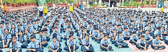 नशे के खिलाफ स्कूली छात्रों ने ली शपथ