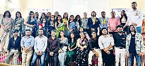 समाजसेवा को जीवन में अपनाएं युवा