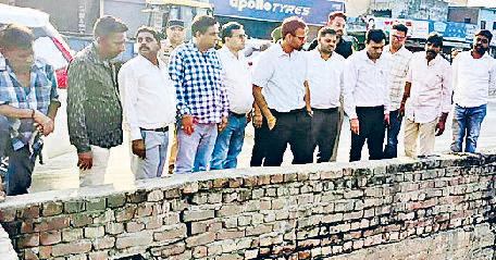 निगमायुक्त ने जलभराव वाले इलाकों का किया निरीक्षण