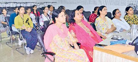 ईश्वर तक पहुंचने के लिए नाद की साधना जरूरी : डॉ. देवेंद्र वर्मा