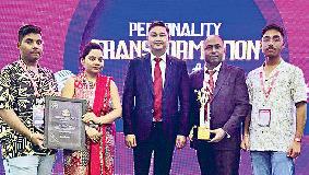 डॉ. निर्मल सिंह को किया अबंडेंस इफ्लुएंसर अवार्ड से सम्मानित