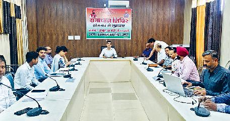 नियमित सफाई के लिए चलाया जाएगा अभियान, एसडीएम दिखे हरकत में