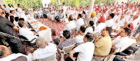 पार्टी के वफादार नेताओं को मिलेगी संगठन की कमान