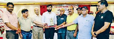 तुषार सैनी के सम्मान मे हुआ अभिनंदन समारोह