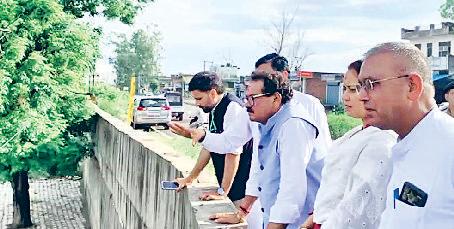 केंद्रीय मंत्री बघेल ने किए सरस्वती नदी के दर्शन