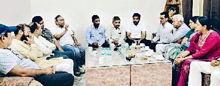 सरकार विकास के लिए दृढ़ संकल्पित