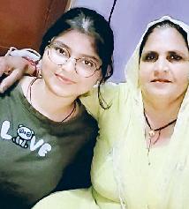बेटियों को भी शिक्षित कर विकास के अवसर दें परिजन