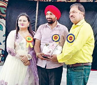 सदाबहार गीतों से भरी महफिल सजाई एमबीकेसी ने