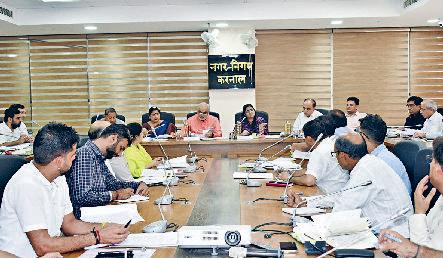 विधायक ने विकास कार्यों की समीक्षा बैठक में अफसरों को दिए निर्देश