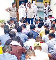 यूनियन ने दिया सांकेतिक धरना