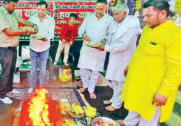 शनि मंदिर में भंडारे का आयोजन