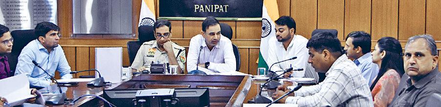 जनसमस्या के हल को अधिकारी गंभीर रहें : मुख्यमंत्री