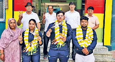 खेलो इंडिया यूथ गेम्स में वेटलिफ्टिंग में तमन्ना ने गोल्ड और आदित्य ने ब्रॉन्ज जीता