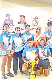 पदक विजेताओं को किया सम्मानित