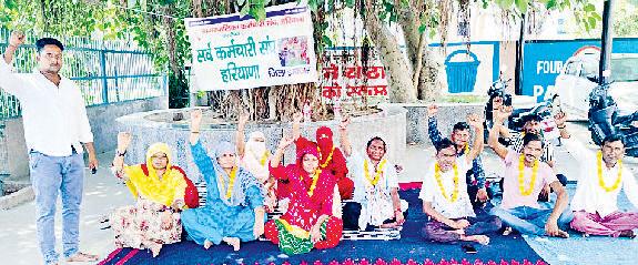 लंबित मांगों को लेकर भूख हड़ताल पर रहे नगर परिषद के सफाई कर्मचारी