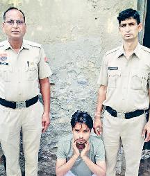 अवैध हथियार रखने वालों पर शिकंजा, सात को धर दबोचा