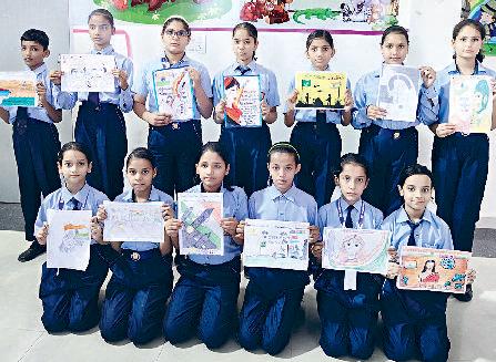 राष्ट्र को समर्पित चित्रकला प्रतियोगिता में विद्यार्थियों ने दिखाई प्रतिभा