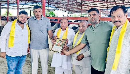 गोयल ने नंदीशाला में दिए 11 हजार रुपये