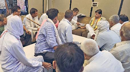 सब्जी विक्रेताओं ने बताई समस्याएं