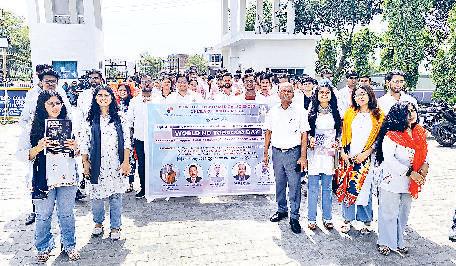 वर्ल्ड मेडिकल कॉलेज में विद्यार्थियों और कर्मियों को किया नशे के दुष्प्रभाव के प्रति जागरूक