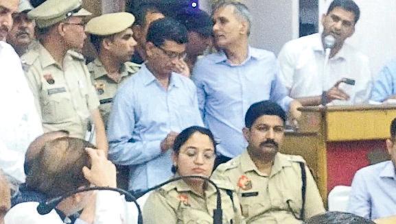 जन परिवेदना समिति की बैठक में उठा गढ़ी में अवैध माइनिंग का मामला गढ़ी में अवैध माइनिंग पर इंजीनियर सस्पेंड, बाद में बहाल किए गए