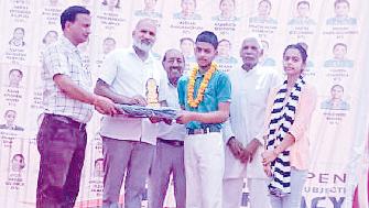 राव नेतराम स्कूल में छात्रों को किया सम्मानित