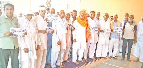 स्वास्थ्य केंद्रों में अतिरिक्त बेड की हो व्यवस्था