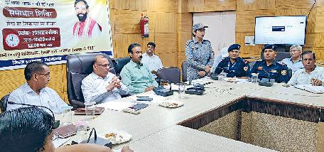 डीसी डॉ. विवेक भारती ने दिए क्विक रिस्पांस देने के निर्देश एनडीआरएफ की टीम ने जिला प्रशासन के साथ की टेबल टॉप एक्सरसाइज