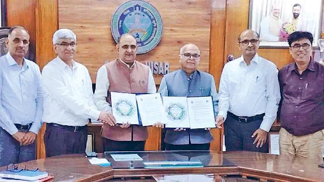 हरियाणा केंद्रीय विश्वविद्यालय व एचएयू हिसार के बीच हुआ समझौता