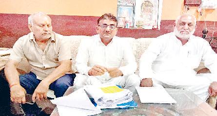 जोरासी की राजनीतिः दोनों पक्षों के आरोप