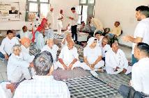 किसानों को दी सरकारी योजनाओं की जानकारी