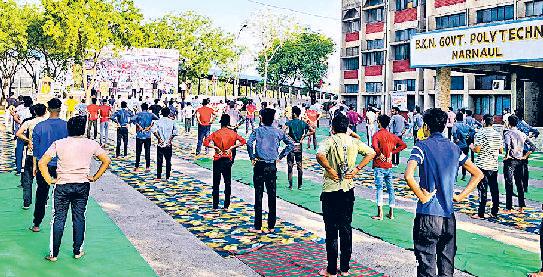 अंतरराष्ट्रीय योग दिवस पर योगाभ्यास सत्र व पौधरोपण कार्यक्रम आयोजित योग न केवल प्राचीन विरासत बल्कि जीवन को दिशा देने वाला