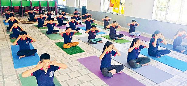 आकाश एकेडमी योग शिविर आयोजित