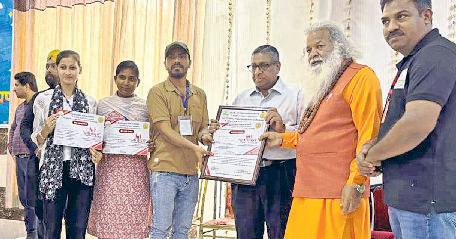 नेशनल थैलेसीमिया सेमिनार में की थी भागेदारी जागरूकता पर टिंकू प्रधान हुए सममानित