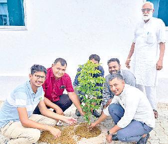 एलएन ग्रुप ऑफ एजुकेशनल इंस्टीट्यूशंस में किया पौधरोपण