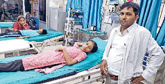 टीचर पर होमवर्क न करने पर बच्ची का सिर मेज पर मारा बालिका का दांत टूटा