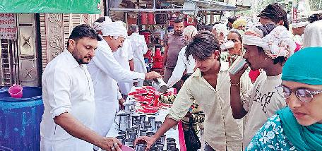 पूर्व सीएम चौधरी भजनलाल को समर्थकों ने किया नमन