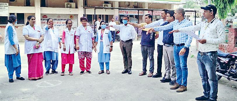 तंबाकू निषेध दिवस पर नागरिक अस्पताल में कार्यक्रम का आयोजन